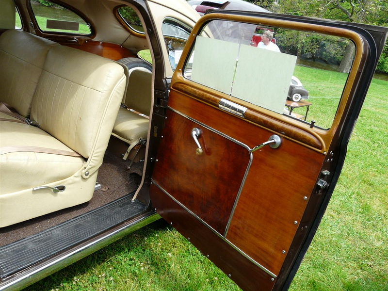 Illustration for article titled 1947 DeSoto Custom Suburban Makes Minivans Seem Really Crappy